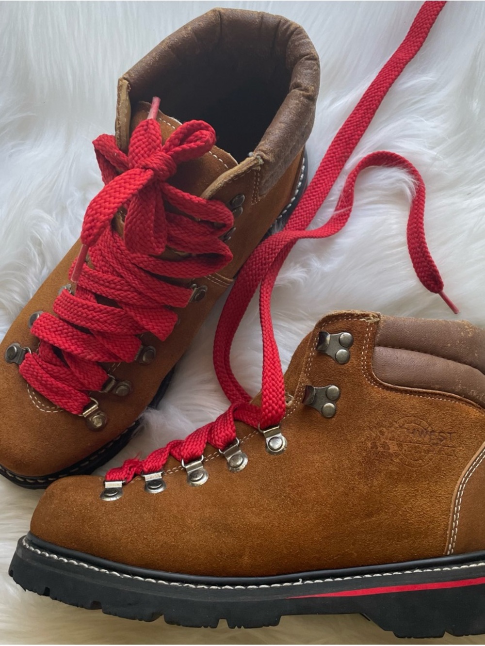 Northwest Territory Brown Suede Lace-Up Hiking Boots with Red Laces